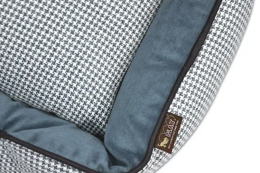 Houndstooth Lounge Bed