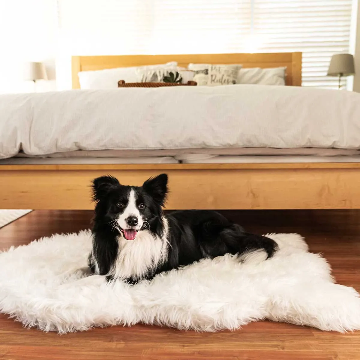 PupRug Faux Fur Curved Orthopedic Dog Bed - Polar White